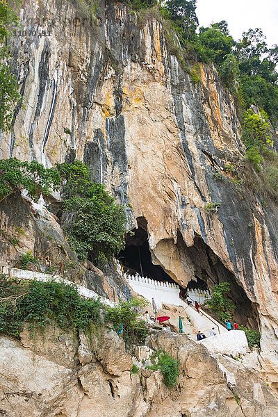 Pak Ou Cave  Sehenswürdigkeit  Luang Prabang  Provinz Louangphabang  Laos  Asien