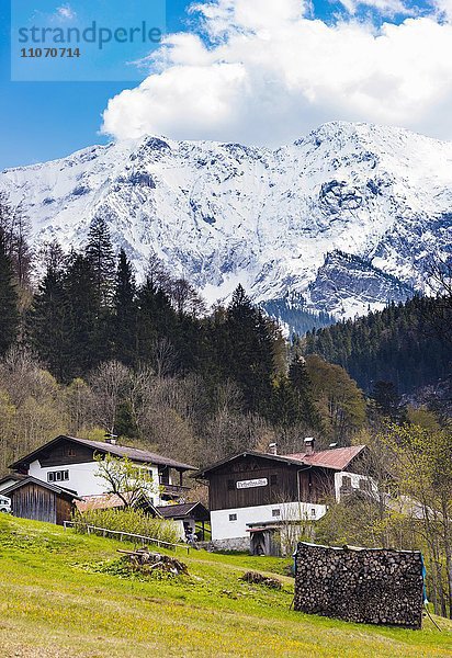 Wetterstein-Alm  schneebedeckte Alpen  Wettersteingebirge  Garmisch-Partenkirchen  Bayern  Deutschland  Europa