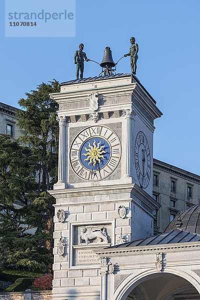 Uhrturm der Loggia di San Giovanni  Torre dell'Orologio  Piazza Liberta  Udine  Friaul-Julisch Venetien  Italien  Europa