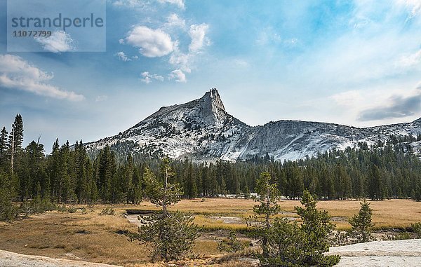 Cathedral Peak  Sierra Nevada  Cathedral Range  Yosemite Nationalpark  Kalifornien