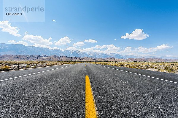 Landstraße 190  Straße  Death Valley  Death-Valley-Nationalpark  Kalifornien  USA  Nordamerika