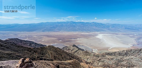 Dante's View  Death-Valley-Nationalpark  hinten Bergkette Panamint Range  Mojave-Wüste  Kalifornien  USA  Nordamerika