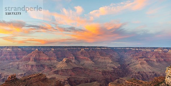Sonnenuntergang über dem Grand Canyon  Grand Canyon Nationalpark  South Rim  Arizona  USA  Nordamerika