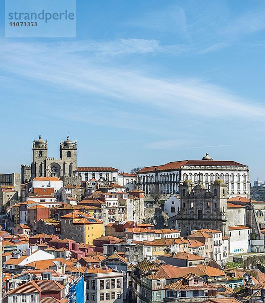 Altstadt mit Da Sé Kathedrale  Porto  Portugal  Europa