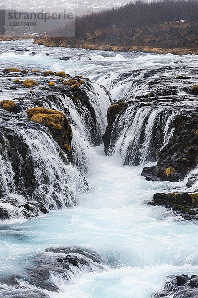 Wasserfall Bruarfoss im Winter  bei Selfoss  Südisland  Island  Europa