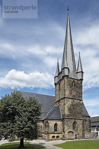 Katholische Stadtpfarrkirche Unsere Liebe Frau  Kirchturm  Lichtenfels  Maintal  Oberfranken  Bayern  Deutschland  Europa