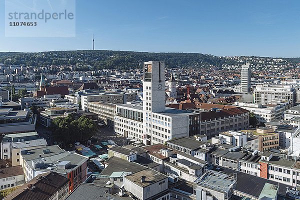 Stadtansicht mit Rathaus und Marktplatz  Stuttgart  Baden-Württemberg  Deutschland  Europa
