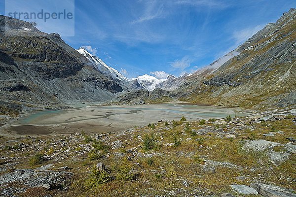 Großglockner mit Sandersee  Nationalpark Hohe Tauern  Kärnten  Österreich  Europa