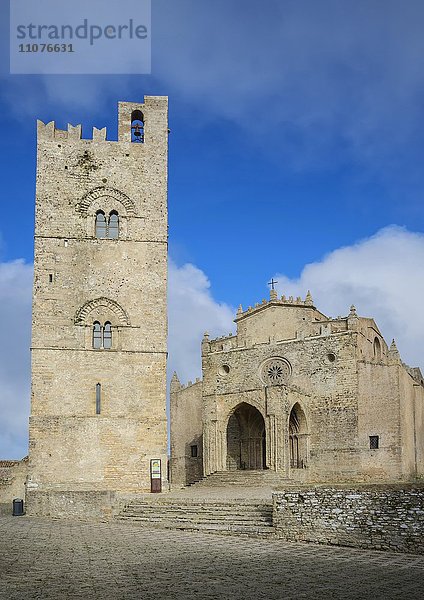 Kirche  Chiesa Madre oder Duomo  Erice  Sizilien  Italien  Europa