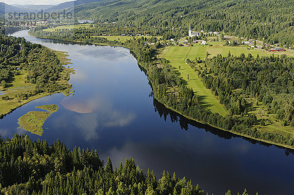Luftaufnahme des Flusses Klaralven