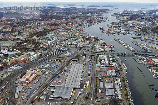 Luftaufnahme von Bahngleisen in Göteborg
