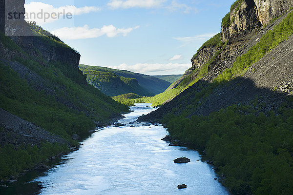 Fluss im Tal