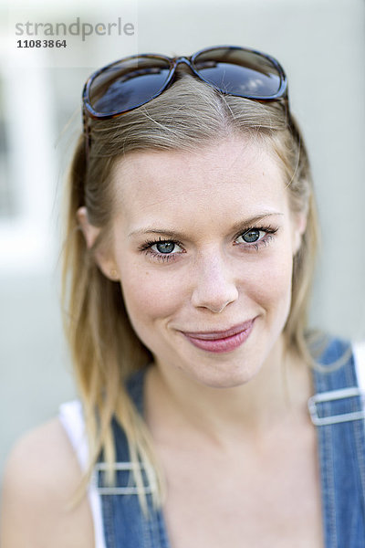 Porträt einer jungen Frau  Stockholm  Schweden