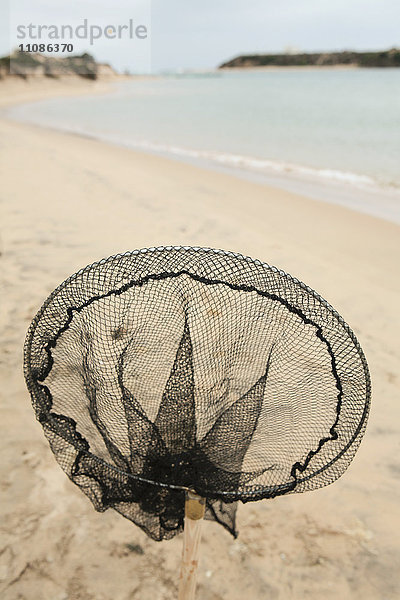 Nahaufnahme des Fischernetzes am Strand