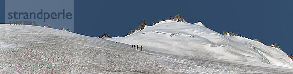 Frankreich  Chamonix  Bergsteiger bei der Aiguille du Tour
