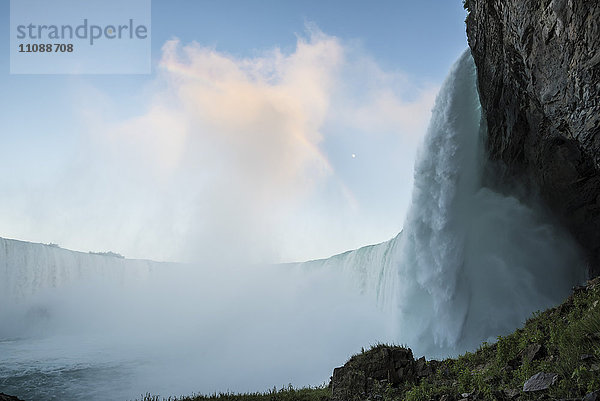 Kanada  Ontario  Niagarafälle  Ontariosee