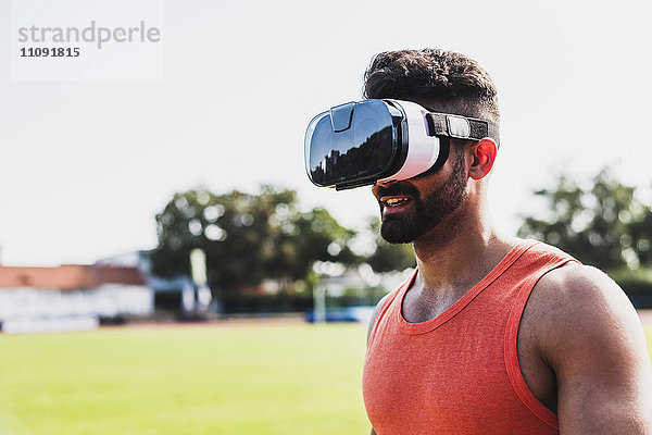 Sportler mit Virtual-Reality-Brille