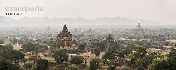 Bagan (Pagan) Buddhistische Tempel und antike Stadt  Myanmar (Burma)  Asien