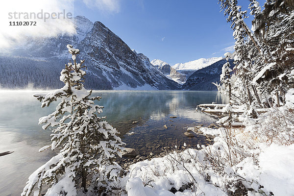 Lake Louise  Banff-Nationalpark  UNESCO-Welterbe  Rocky Mountains  Alberta  Kanada  Nordamerika