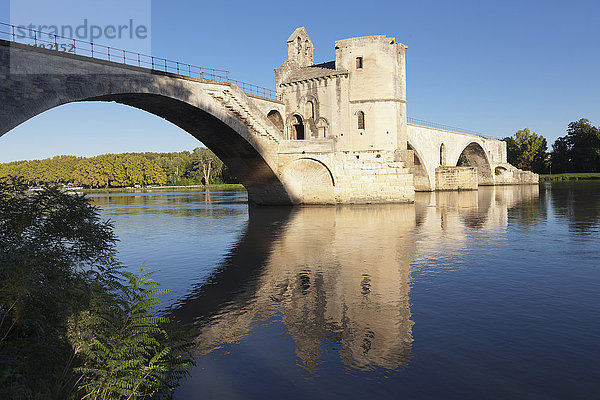 Brücke St. Benezet über die Rhone  UNESCO-Welterbe  Avignon  Vaucluse  Provence-Alpes-Cote d'Azu  Frankreich  Europa
