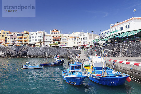 Fischerboote im Hafen  Los Abrigos  Teneriffa  Kanarische Inseln  Spanien  Europa