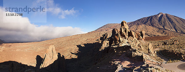 Los Roques  Caldera de las Canadas  Pico de Teide bei Sonnenuntergang  Nationalpark Teide  UNESCO Weltnaturerbe  Teneriffa  Kanarische Inseln  Spanien  Europa