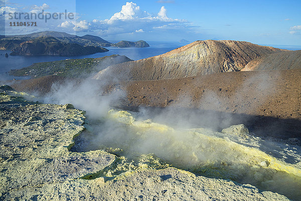 Gran Cratere (Der große Krater)  Insel Vulcano  Äolische Inseln  UNESCO-Weltkulturerbe  nördlich von Sizilien  Italien  Mittelmeer  Europa