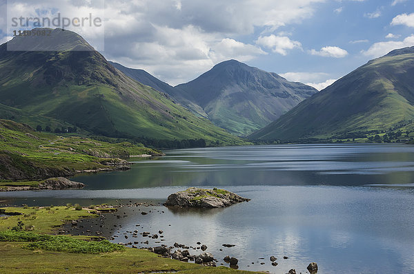 Great Gable und Yewbarrow  Lake Wastwater  Wasdale  Lake District National Park  Cumbria  England  Vereinigtes Königreich  Europa