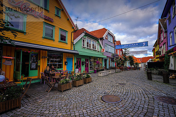 Bunte Straße  Ovre Holmegate  Stavanger  Norwegen  Skandinavien  Europa