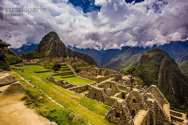 Machu Picchu Inka-Ruinen  UNESCO-Weltkulturerbe  Heiliges Tal  Peru  Südamerika