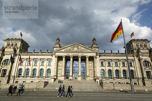 Der Reichstag (Deutsches Parlament)  Mitte  Berlin  Deutschland  Europa