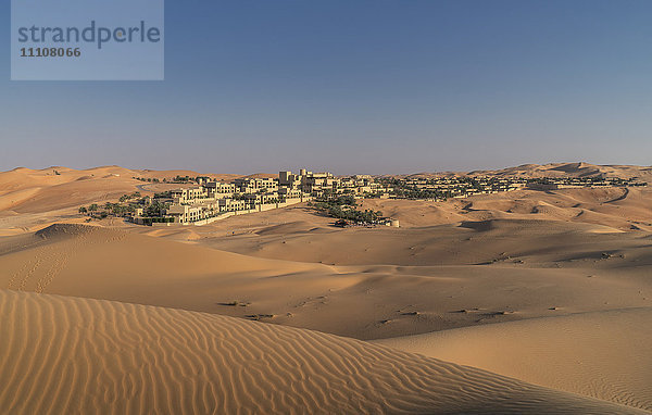 Qasr Al Sarab Desert Resort  ein Luxusresort von Anantara in der Wüste des Empty Quarter  Abu Dhabi  Vereinigte Arabische Emirate  Naher Osten
