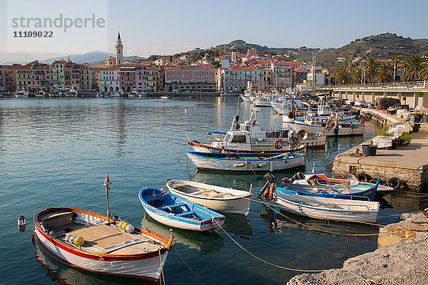 Hafen  Imperia  Ligurien  Italien  Europa