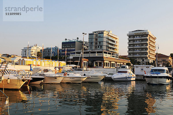 Yachthafen von Riccione  Emilia-Romagna  Italien   Europa