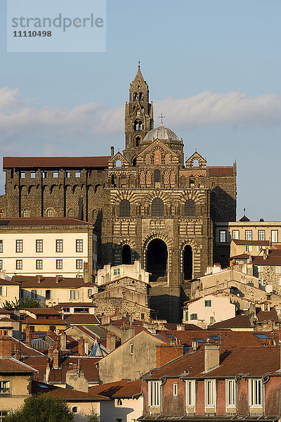 Europa  Frankreich  Region Haute Loire  Le Puy en Velay und Kathedrale Notre Dame