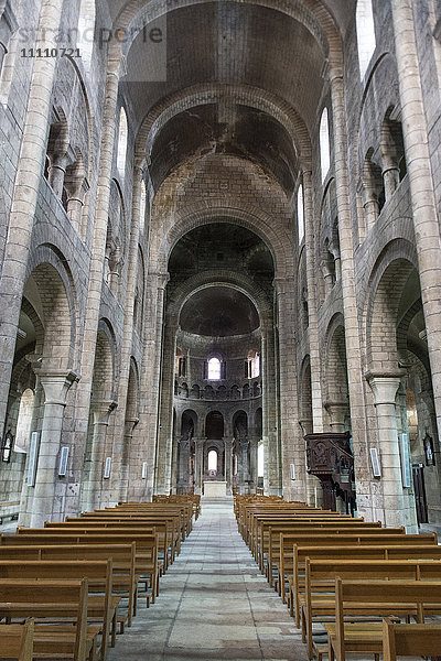 Europa  Frankreich  Region Nievre  Nevers  Kirche Saint Etienne
