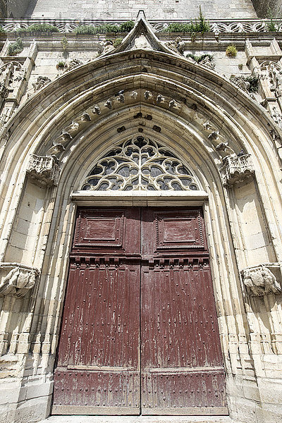 Europa  Frankreich  Region Loiret  Clery-Saint-Andre  Basilika Notre Dame