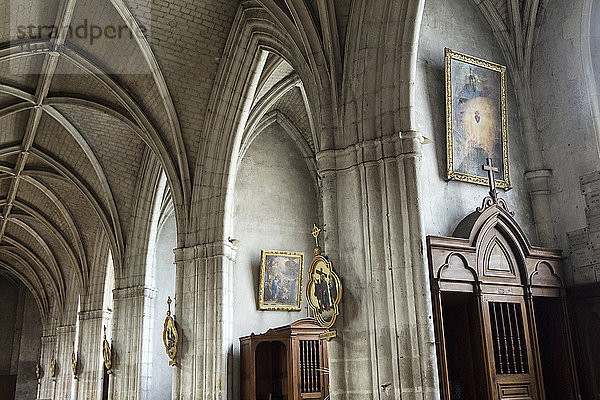 Europa  Frankreich  Loir et Cher  Blois  Kirche Saint Saturnin