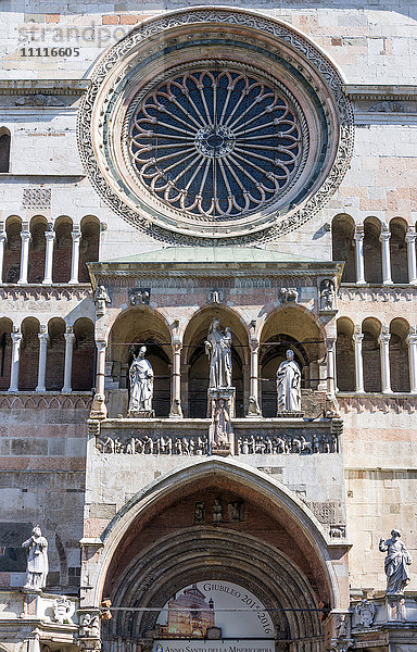 Italien  Lombardei  Cremona  Piazza del Comune  der Dom Detail