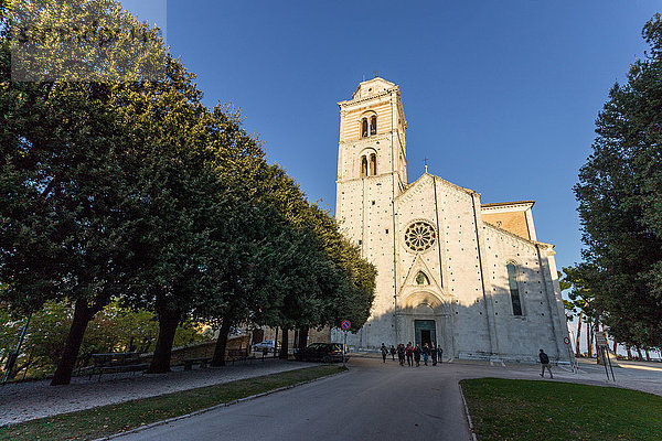 Italien  Marken  Fermo  der Dom  Innenansicht