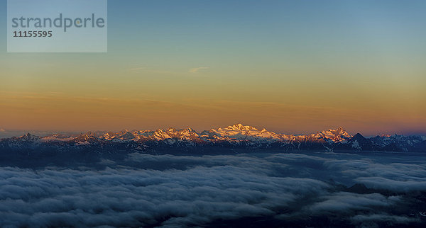 Italien  Gressoney  Mont Blanc bei Sonnenuntergang