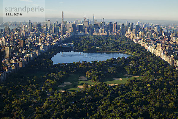 USA  New York City  Blick zum Central Park