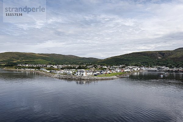 UK  Schottland  Blick auf Ullapool am Loch Assynt