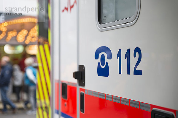 Deutschland  Deutsches Rotes Kreuz  Ambulanz  Notrufnummer auf