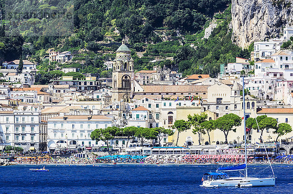 Italien  Kampanien  Provinz Salerno  Amalfiküste  Amalfi  Yacht