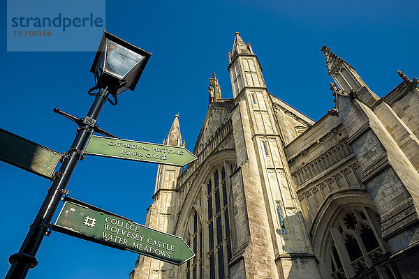 Kathedrale von Winchester; Winchester  Hampshire  England'.