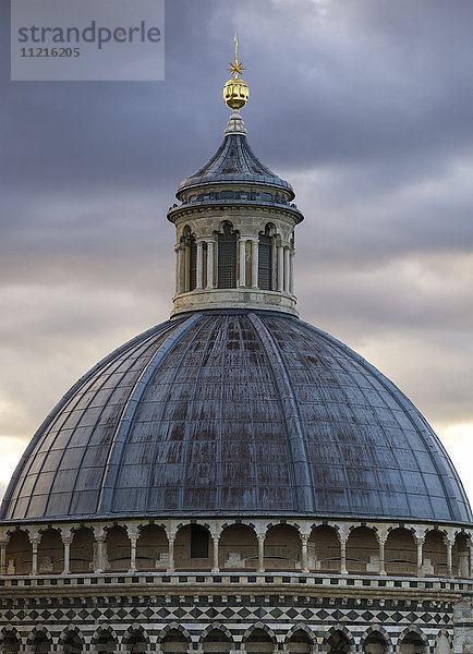 Kuppeldach des Doms von Siena; Siena  Italien'.