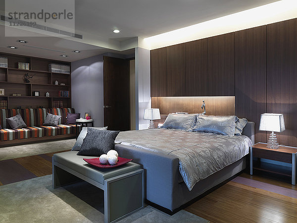 Modernes elegantes Schlafzimmer