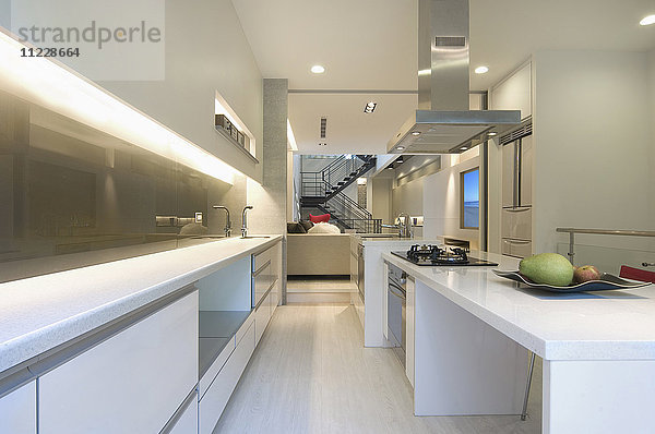 Saubere Küche in einem modernen Haus