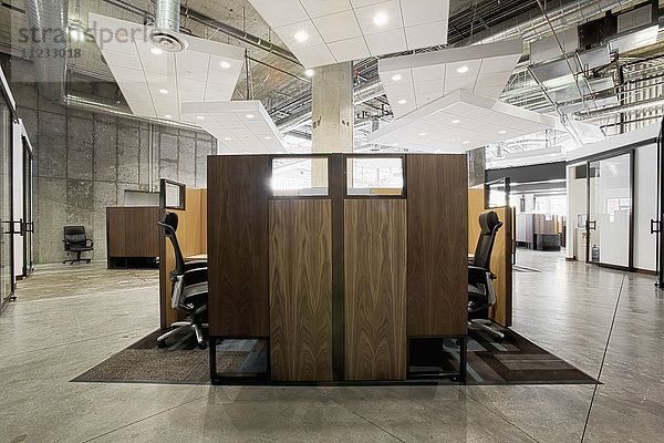 Innenraum von modernen Bürokabinen